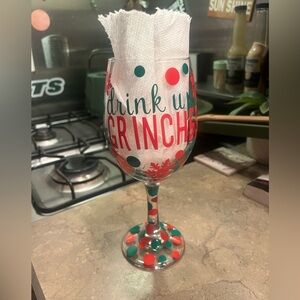 “DRINK UP GRINCHES “ CUSTOM HOLIDAY WINE GLASS 🍷🎄♥️💚